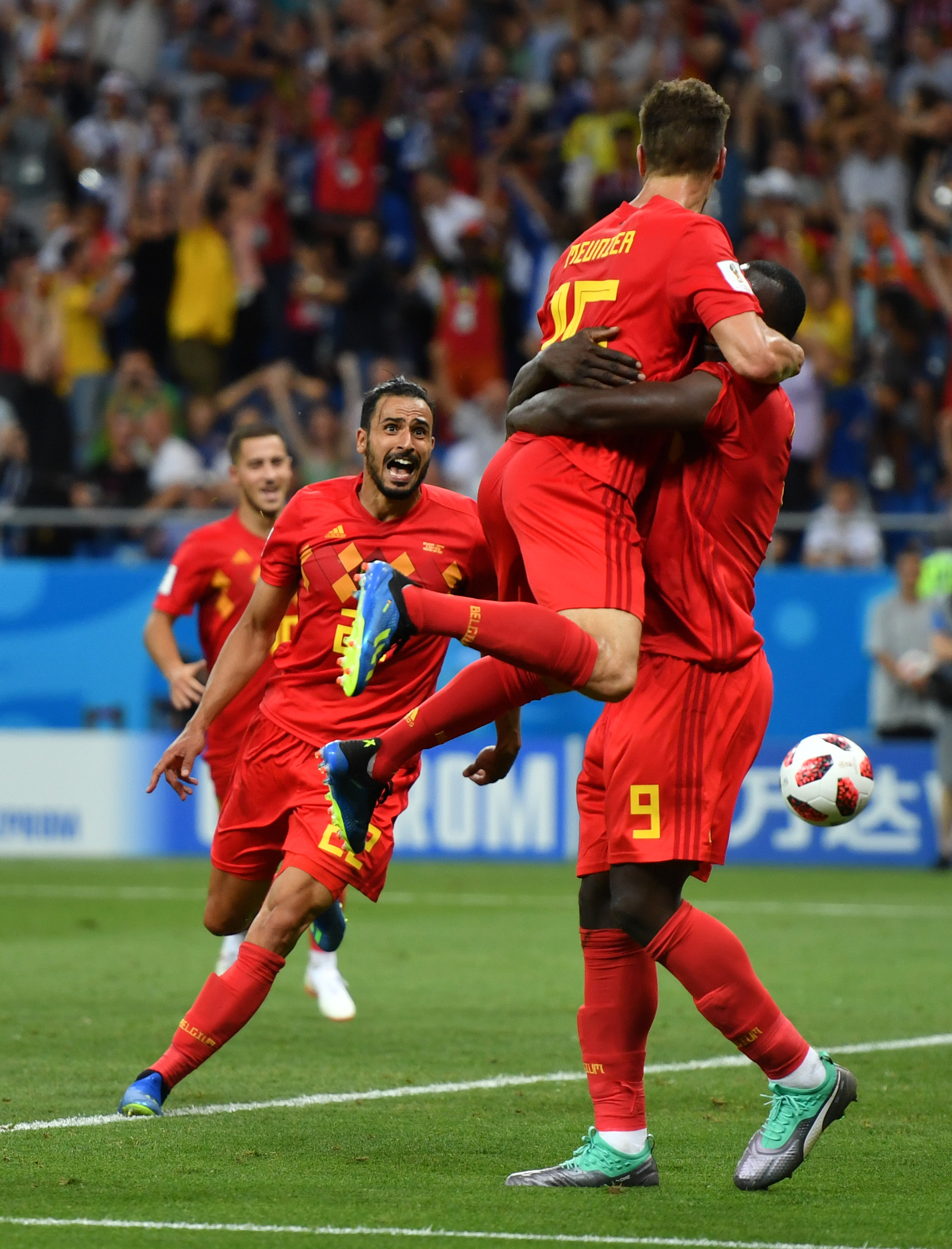 博彩虎专业博彩评级-绝境求生足球赛事中的绝杀瞬间是什么